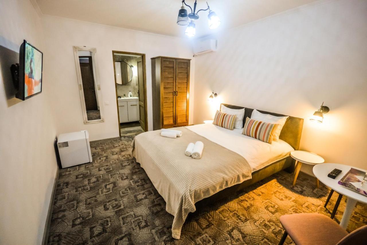 Отель Boutique House Дева Экстерьер фото