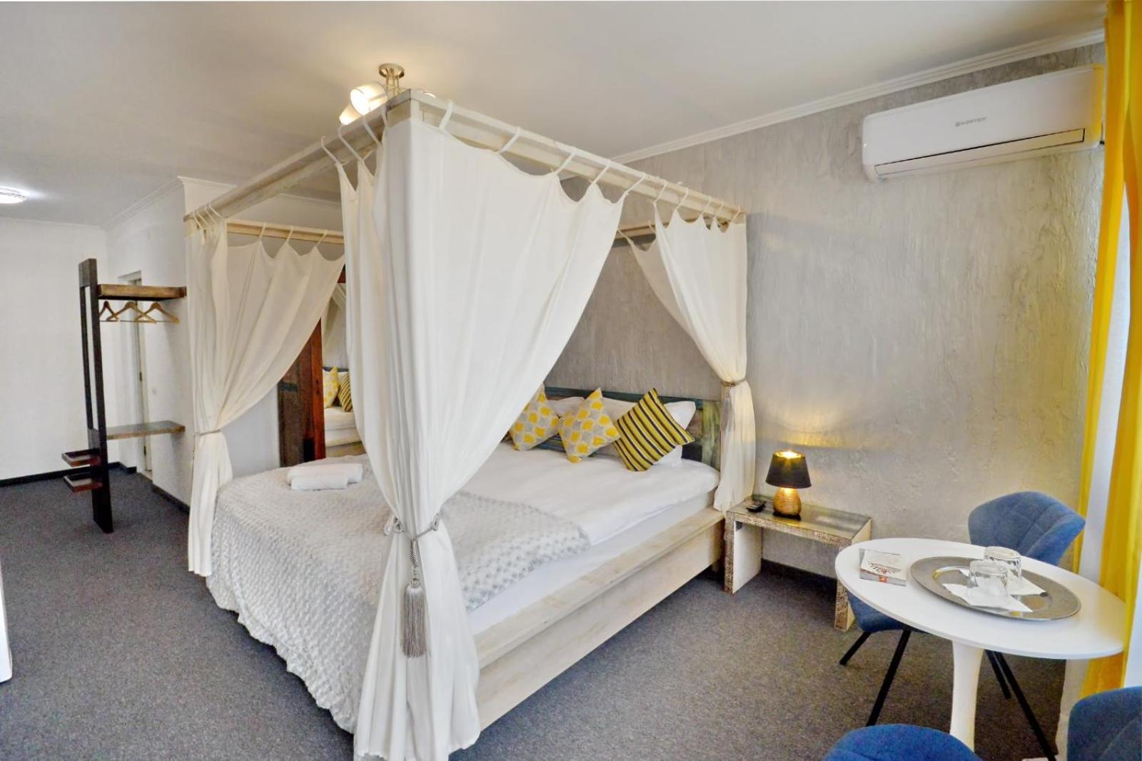 Отель Boutique House Дева Экстерьер фото