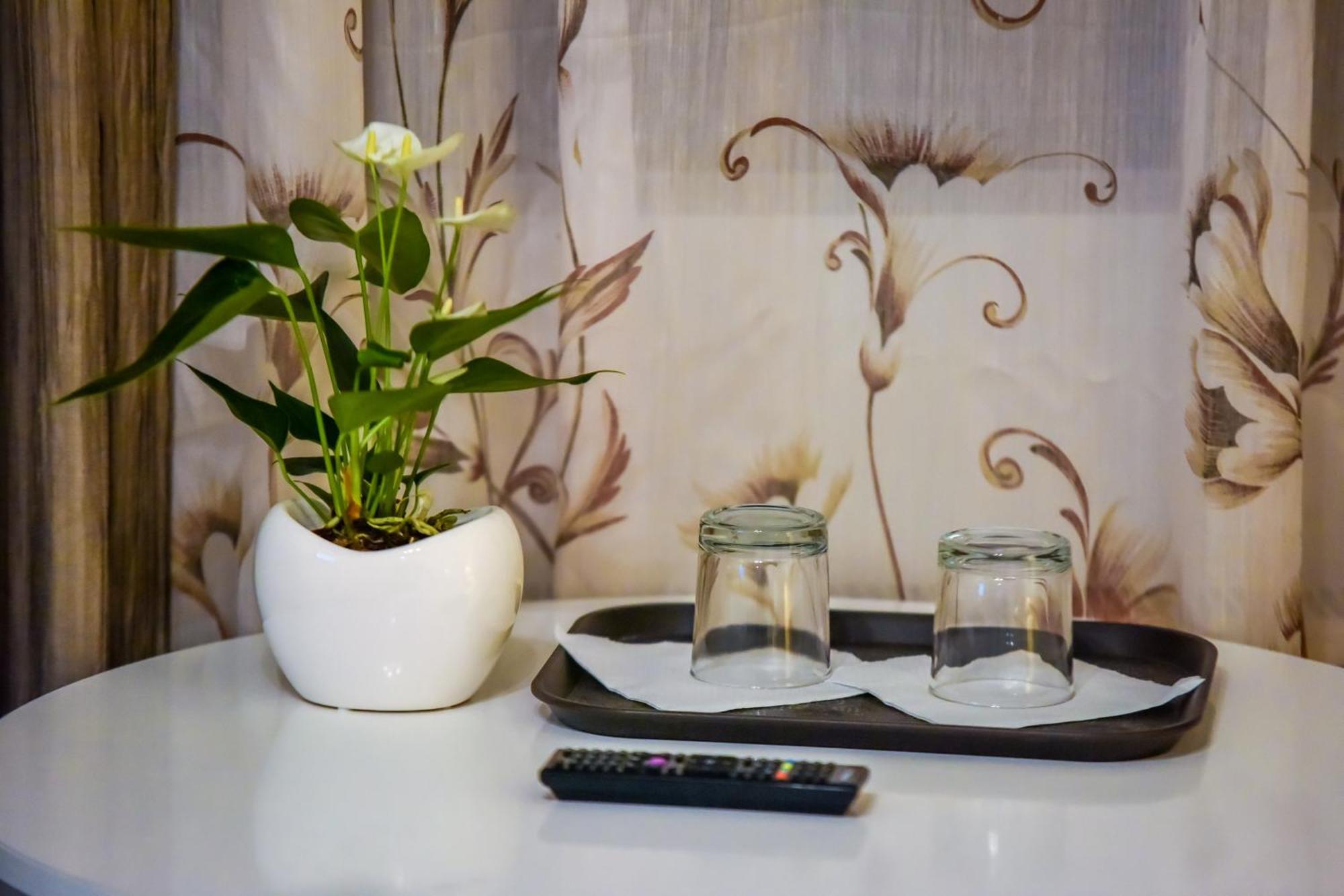 Отель Boutique House Дева Экстерьер фото